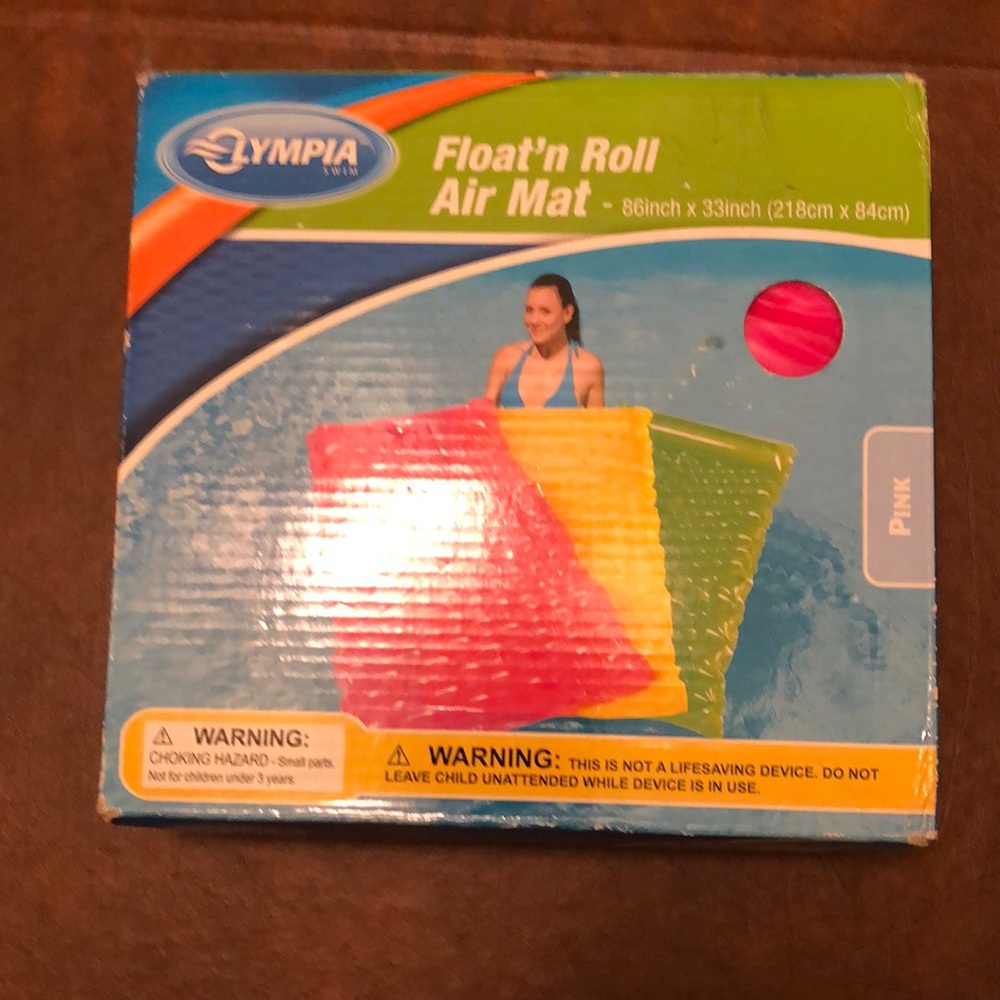NWT Olympia Float’n Roll Air Mat
